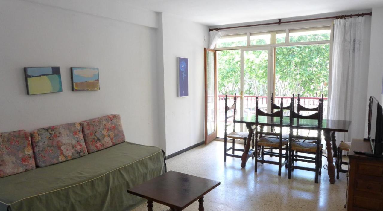 Apartamentos Alfonso I Palmyra Салоу Экстерьер фото