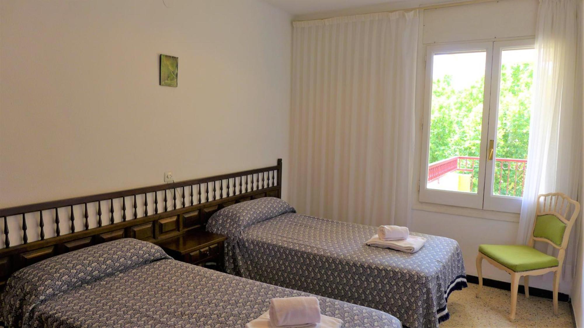 Apartamentos Alfonso I Palmyra Салоу Экстерьер фото