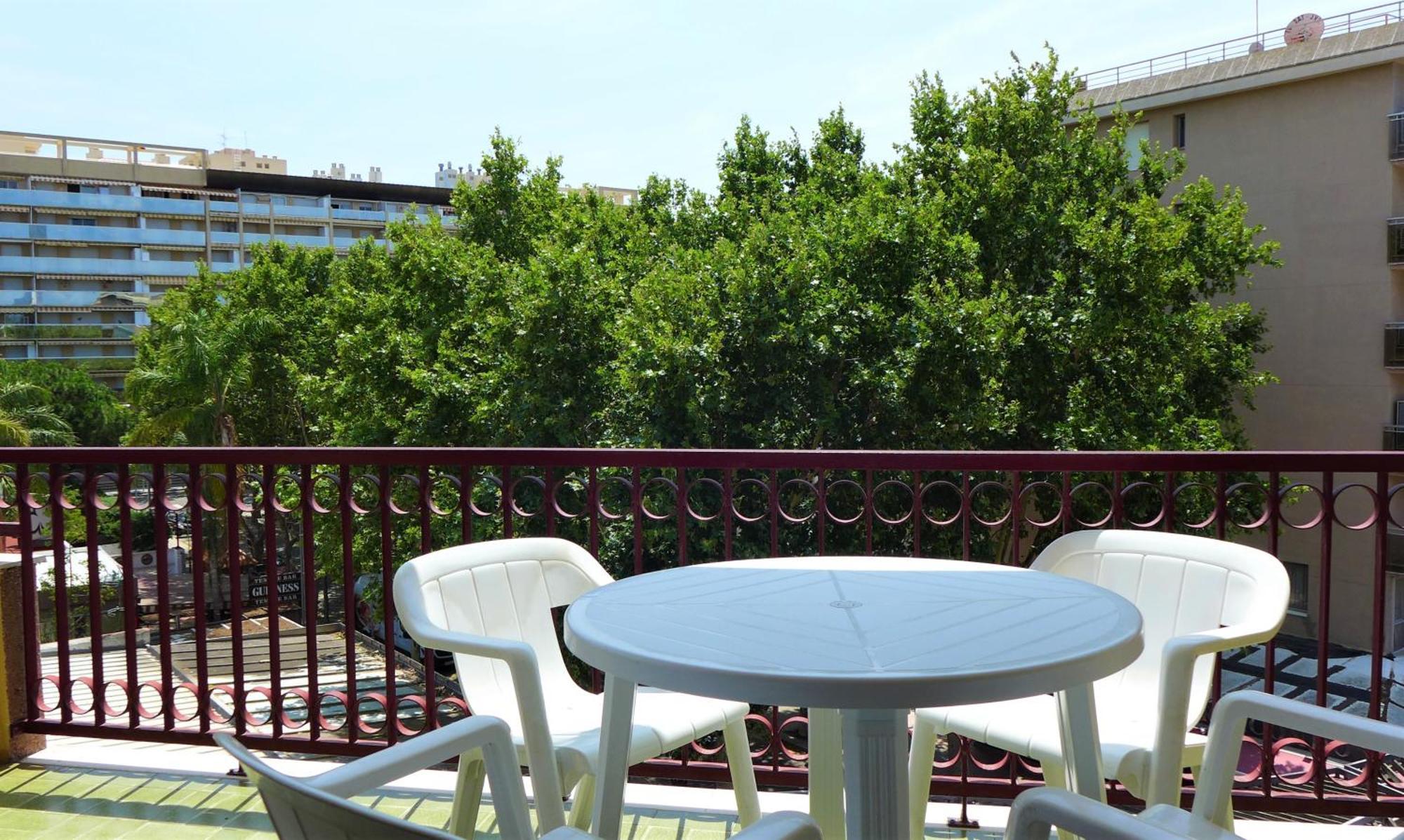 Apartamentos Alfonso I Palmyra Салоу Экстерьер фото